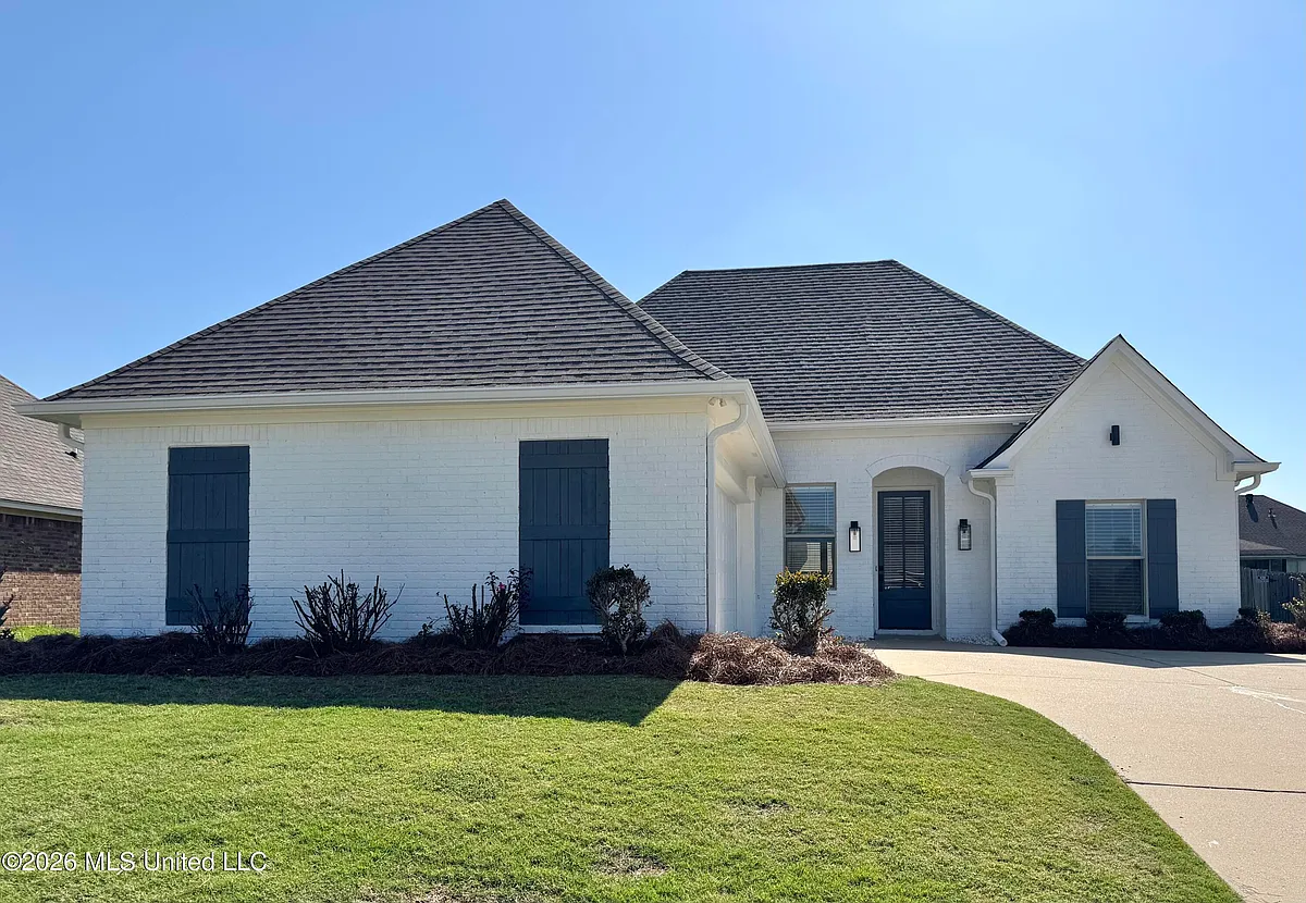 Building Photo - 104 Fairwind Way