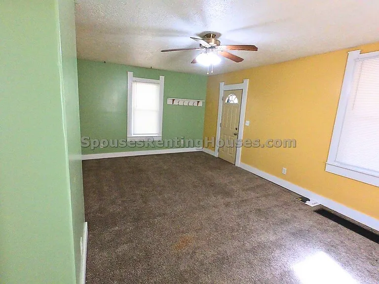 212 S Emerson Ave — Photo 3