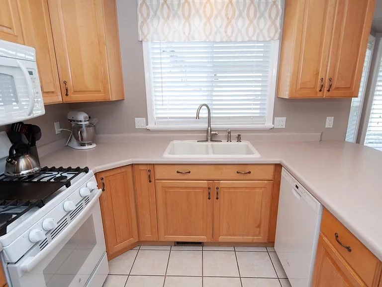 3986 W Deer Horn Dr — Photo 5