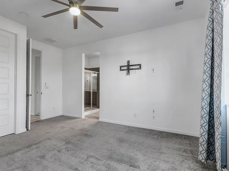 4007 Castle Vista Ln — Photo 23