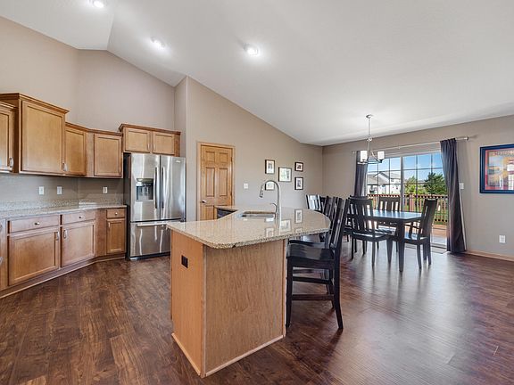 5th image of 1304 E Wild Ginger Way