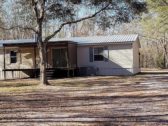 5th image of 111 SW Sabre Ave