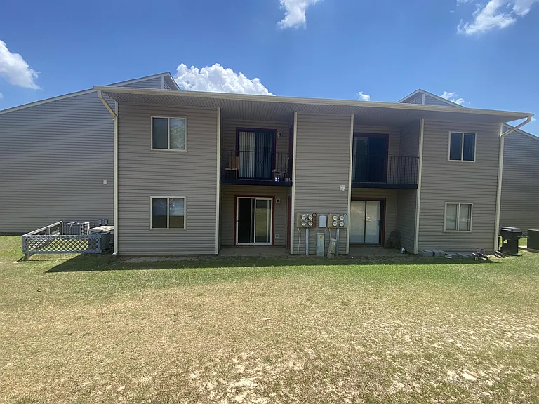 1122 Southwood Dr #3 — Photo 15