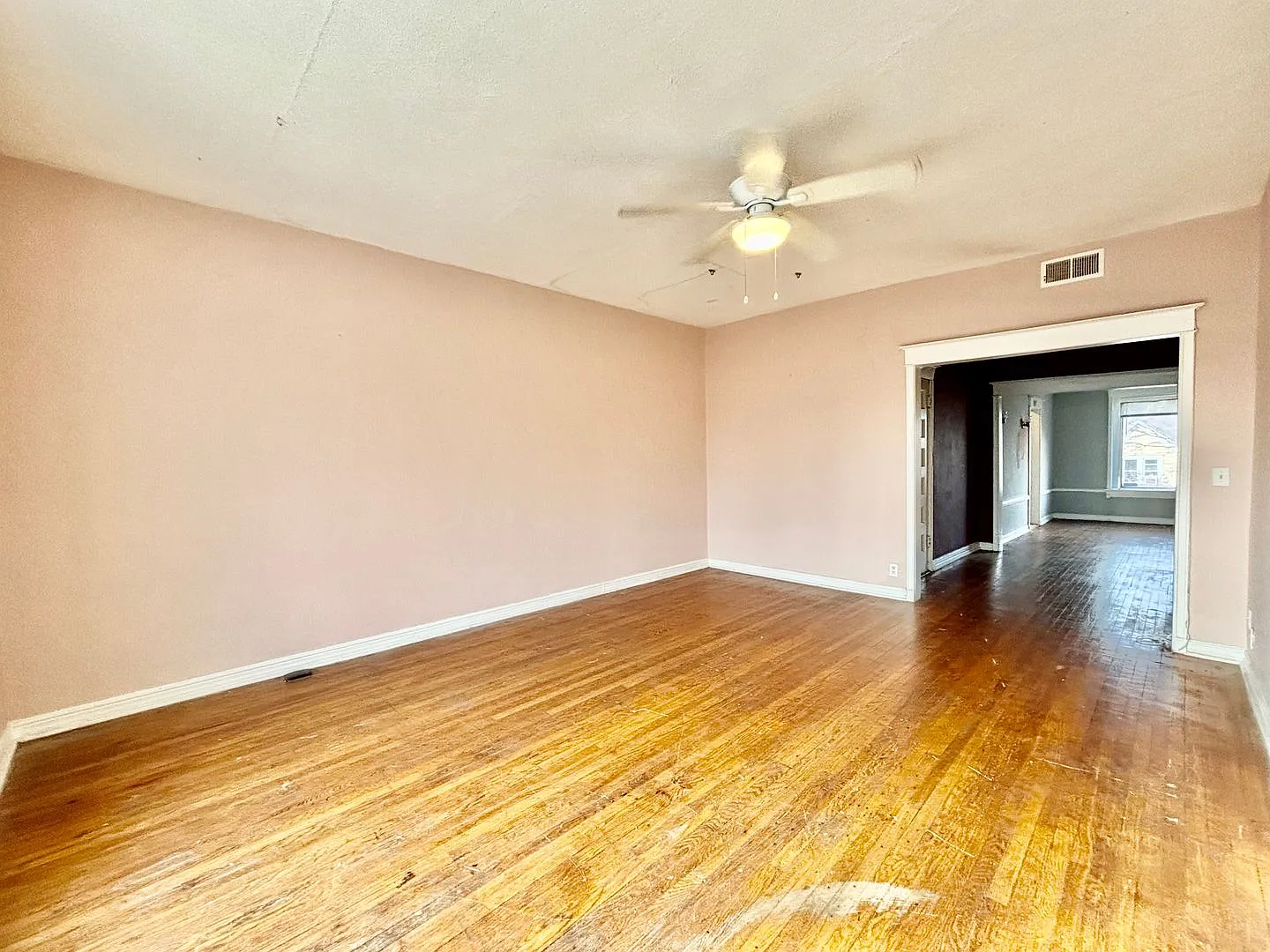 Afton Apartments — Photo 2