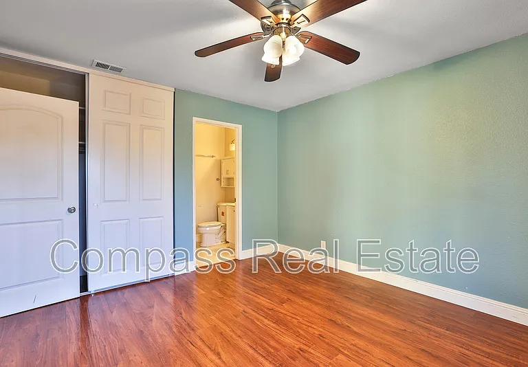31101 Fredi St — Photo 14