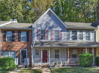 8135 Circle Tree Ln, Charlotte, NC 28277
