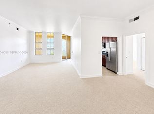 Alaqua Condominmium, Aventura, FL 33180