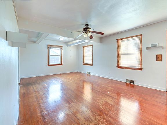 5th image of 3456 Lindscott Ave