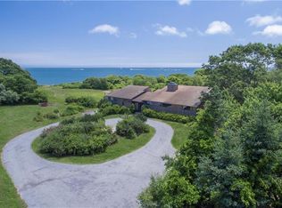 35 Peaked Rock Rd, Narragansett, RI 02882
