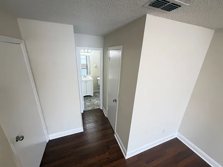 4124 Pershing Pointe Pl #4 — Photo 23