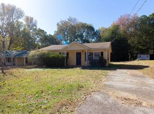 107 Oakwood Cir, Griffin, GA 30223