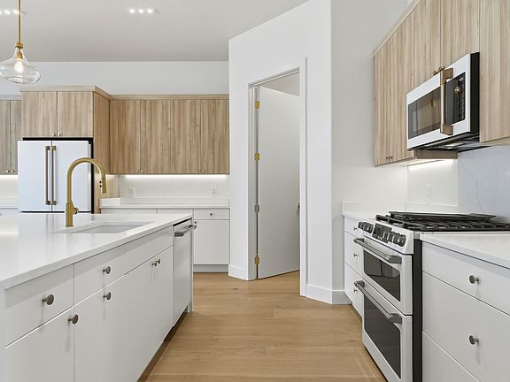 5th image of 3119 Palmer Dr