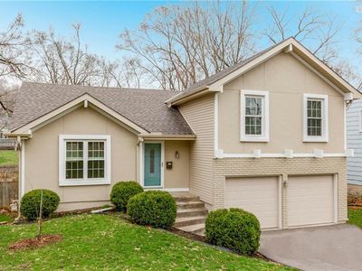 5327 Buena Vista St