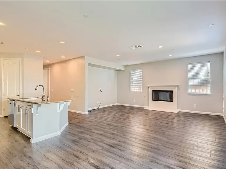 17246 Ralphs Ranch Rd — Photo 9