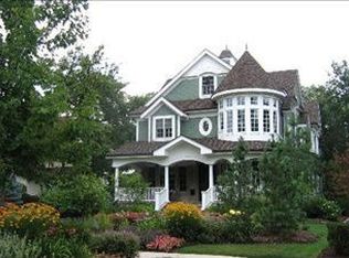 225 N Washington St, Hinsdale, IL 60521