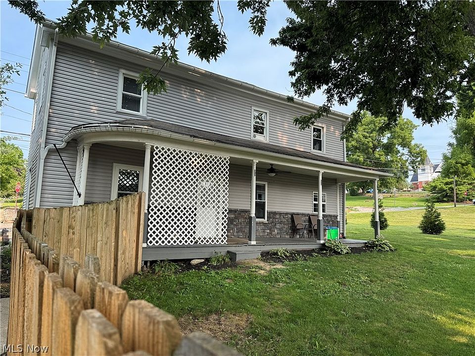 1st image of 140 W Robinson St