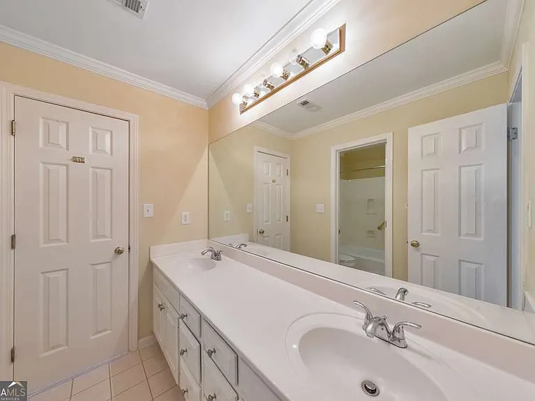 5321 Edgerton Dr — Photo 35