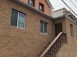 315 Beach 38th St, Far Rockaway, NY 11691