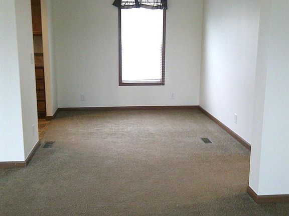 5th image of 1662 Lansing Ave #Ajrhm522