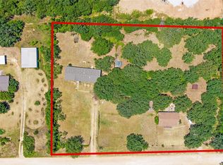 2309 Daniels Dr, Joshua, TX 76058