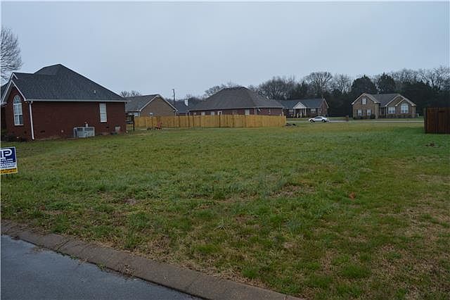 1st image of 307 Shelby Cir