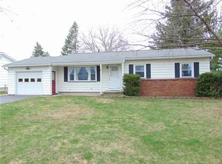 19 Raven Way, Gates, NY 14606