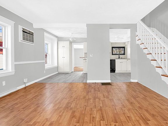 3rd image of 28 Fulton St