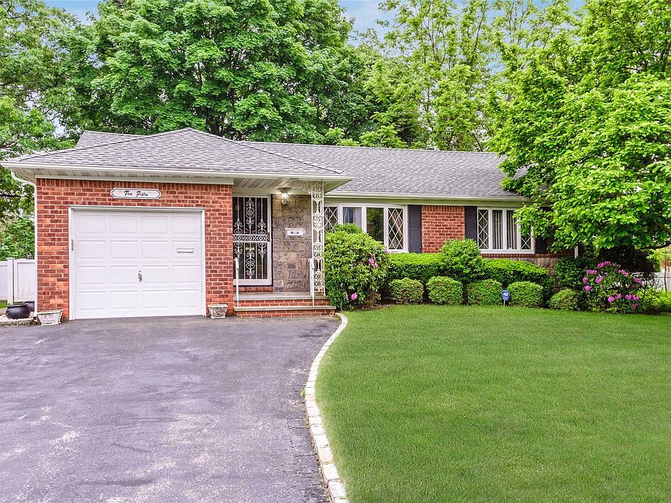 1st image of 1050 Maple Ln