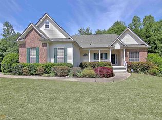 107 Bedford Park Dr, Newnan, GA 30263