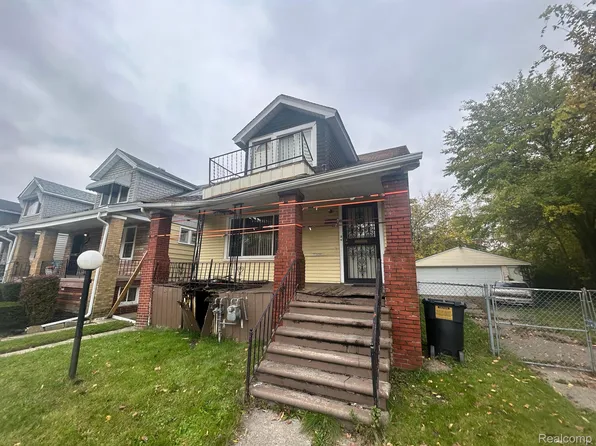 17875 Charest St, Hamtramck, MI 48212