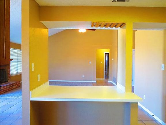 5th image of 2550 Slaton Dr
