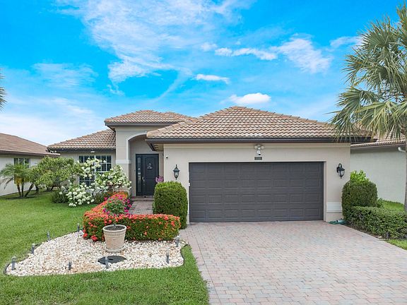 3rd image of 7139 Prudencia Drive