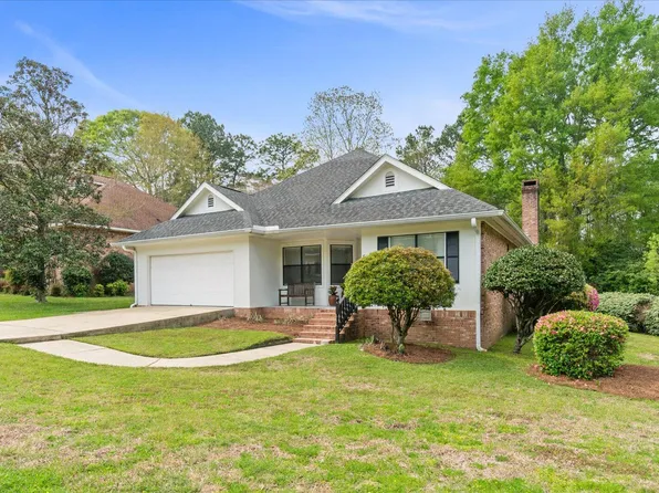 5 Edinburgh Cir, Hattiesburg, MS 39401