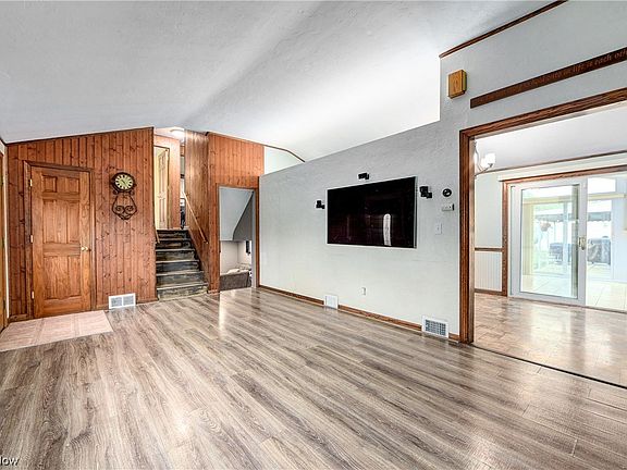 2nd image of 14021 Dalebrook Ave