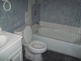 2nd image of 1910 E Flora St