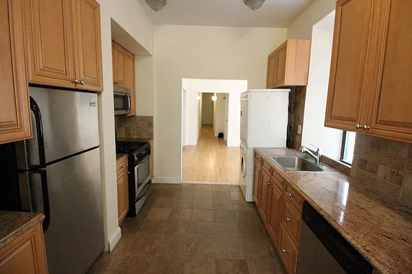 Rented by Luxor Homes & Investment Realty | media 14