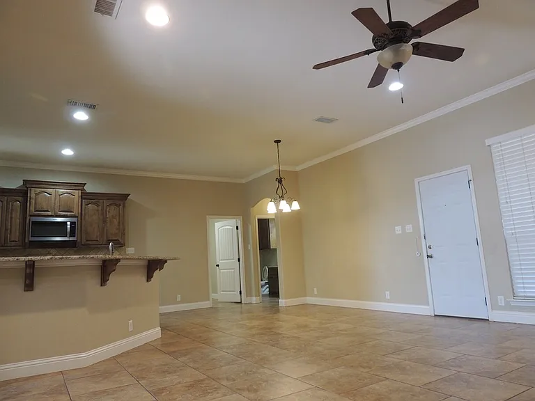 3221 Marksburg Ave — Photo 6