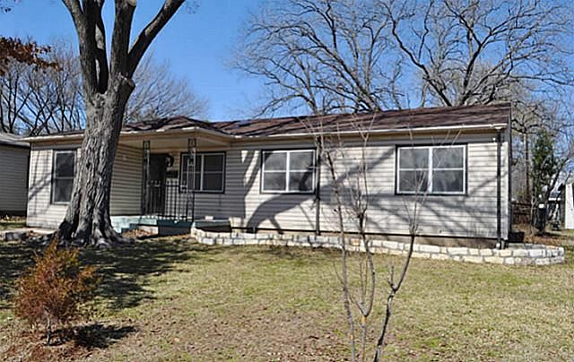 1st image of 427 W Scotland Dr