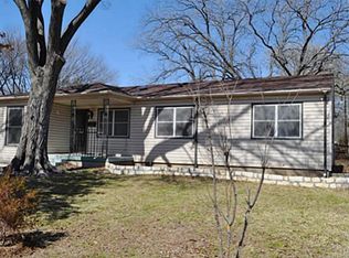 427 W Scotland Dr, Irving, TX 75062