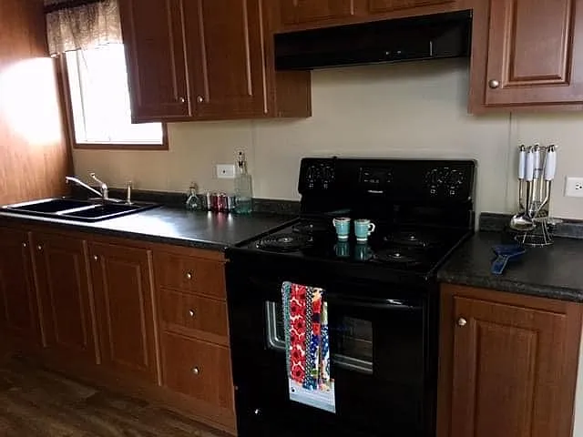 109 Debbie Dr — Photo 6