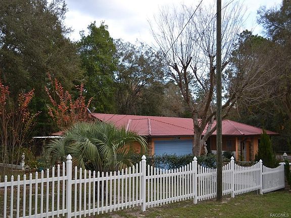 2nd image of 2239 W Arbutus Dr