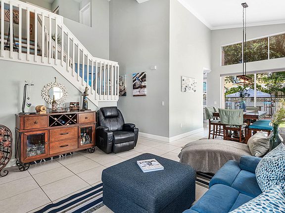 5th image of 7819 Oak Grove Circle