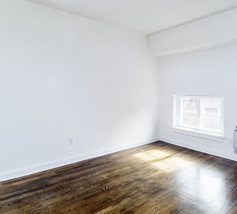 2nd image of 9 Charles St APT 4A