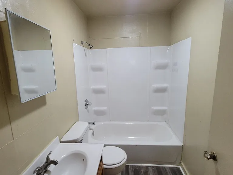 2348 Saint Paul St — Photo 3