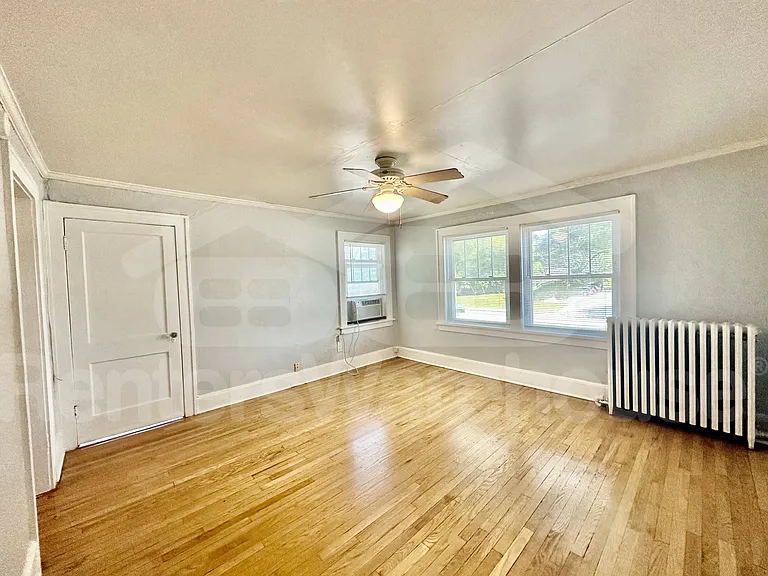 2300 Beaver Ave #4 — Photo 1