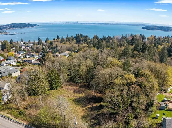 1745 Alaska Avenue E, Port Orchard, WA 98366