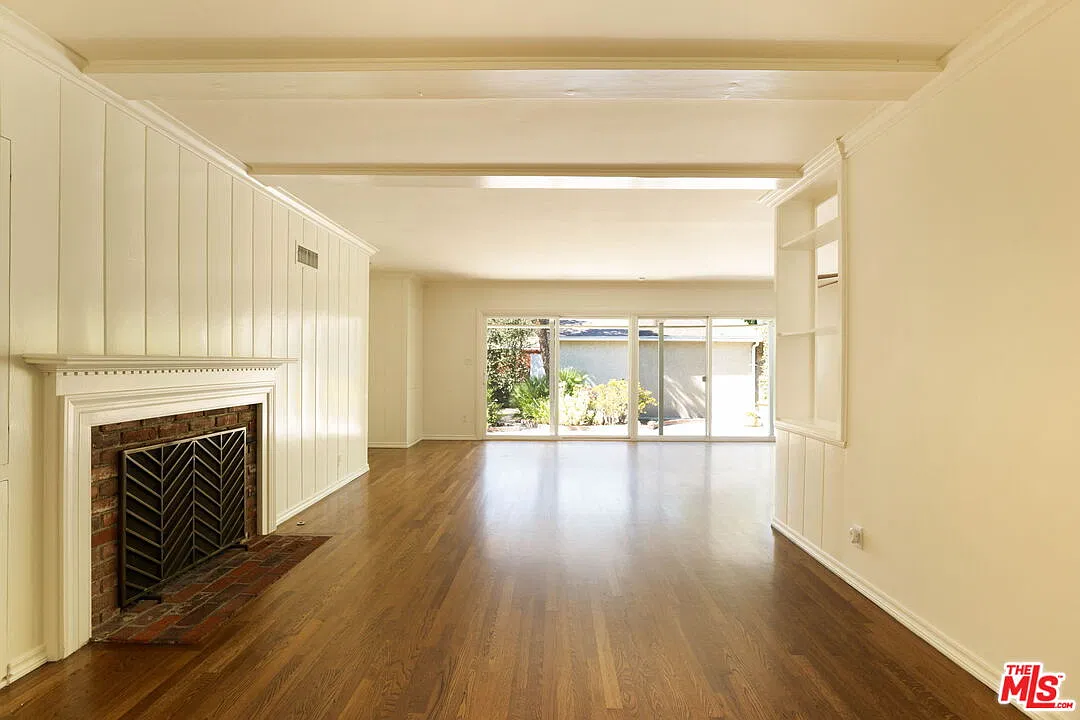 3 bed, 2.0 bath, 1663 sqft, $5,400 — Photo 2