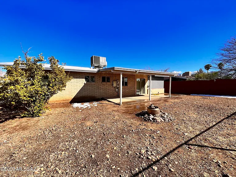 15925 N Capstan Ave — Photo 17