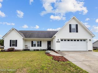 190 Windfield Ln, Holly Ridge, NC 28445