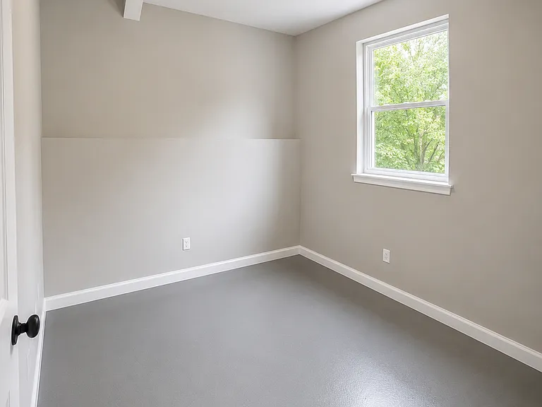 998 Center St NW #D — Photo 12